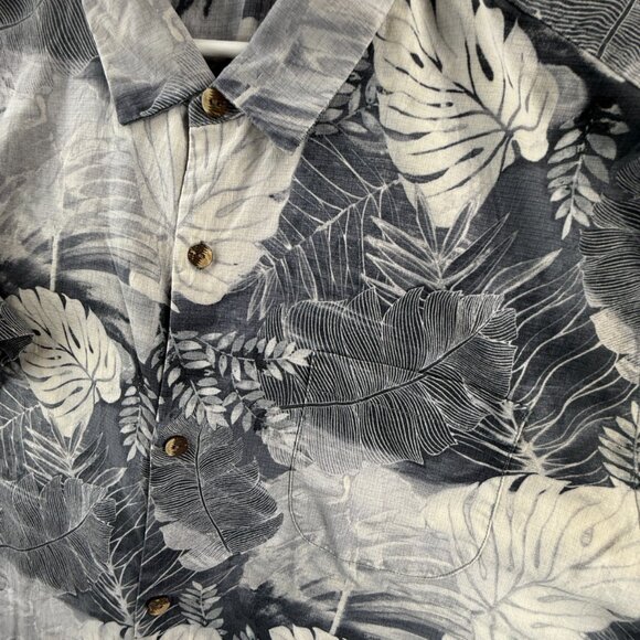 Tommy Bahama 3XL Silk Polyester Short Sleeve Floral Gray Vacation Mens Beach - Picture 2 of 16